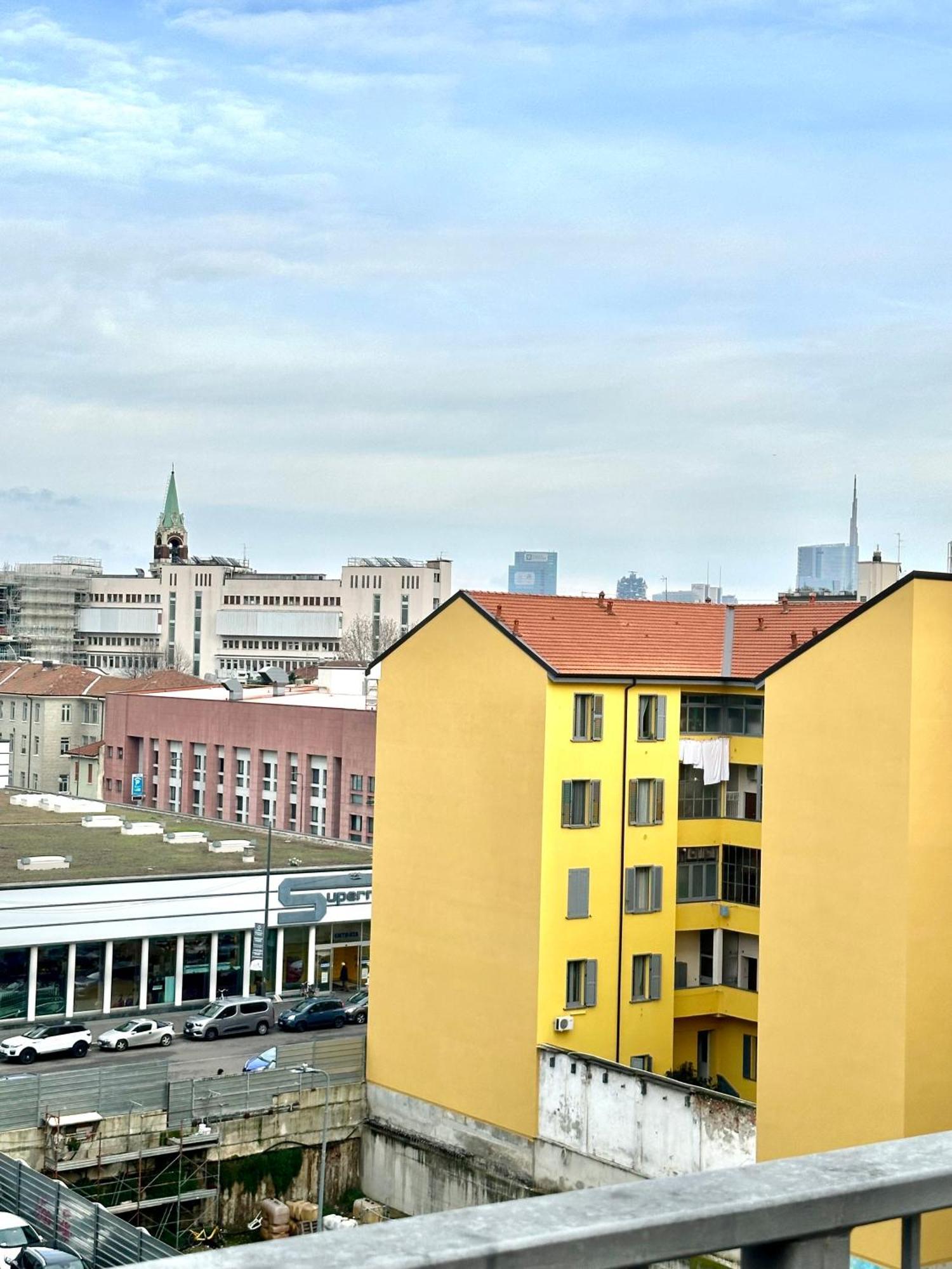 Be-C0 Sempione Luxury Apt Milan Bagian luar foto