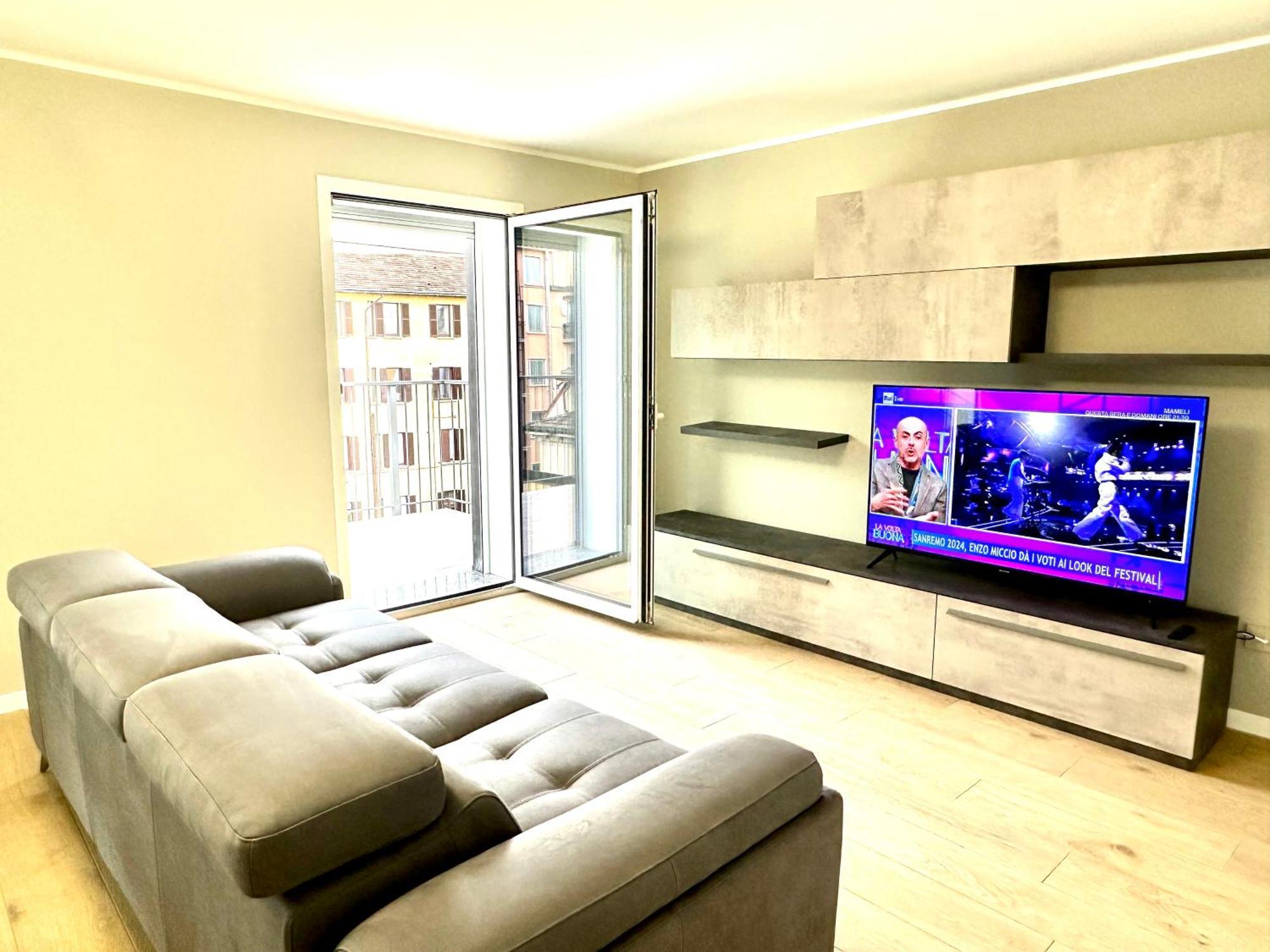 Be-C0 Sempione Luxury Apt Milan Bagian luar foto