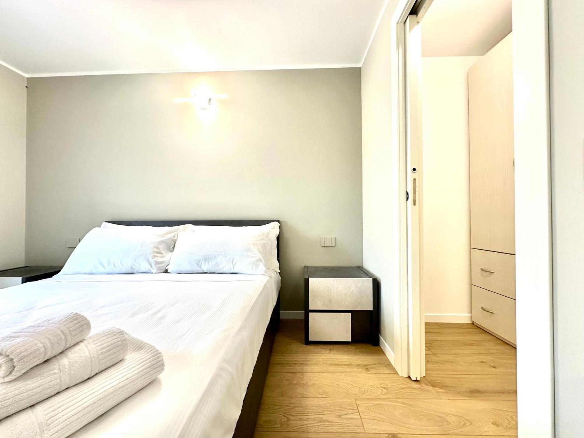 Be-C0 Sempione Luxury Apt Milan Bagian luar foto